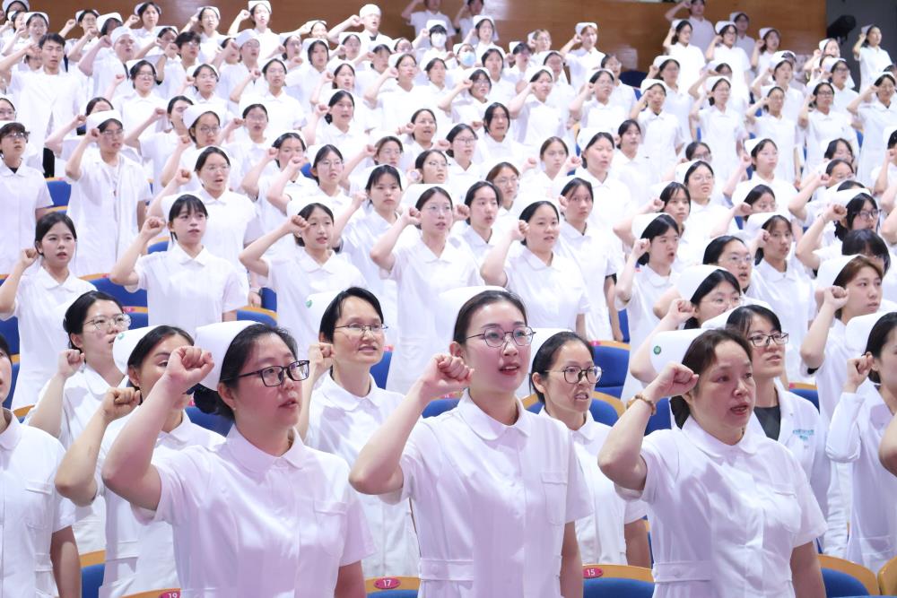 护士节6   宣誓2.jpg